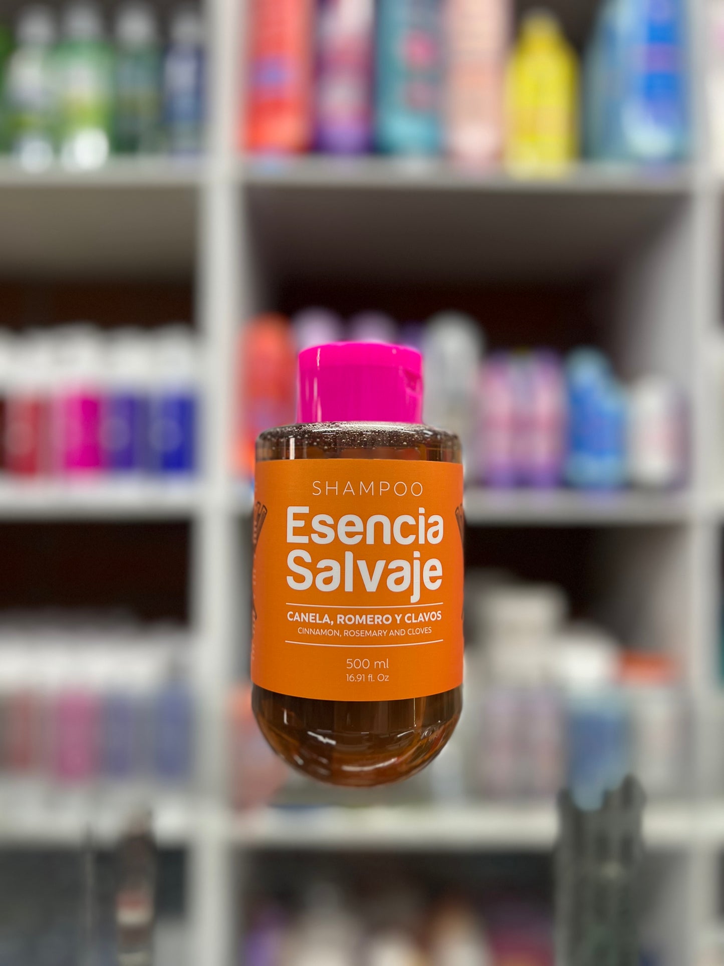 Shampoo esencia salvaje canela, romero y clavos fruto salvaje