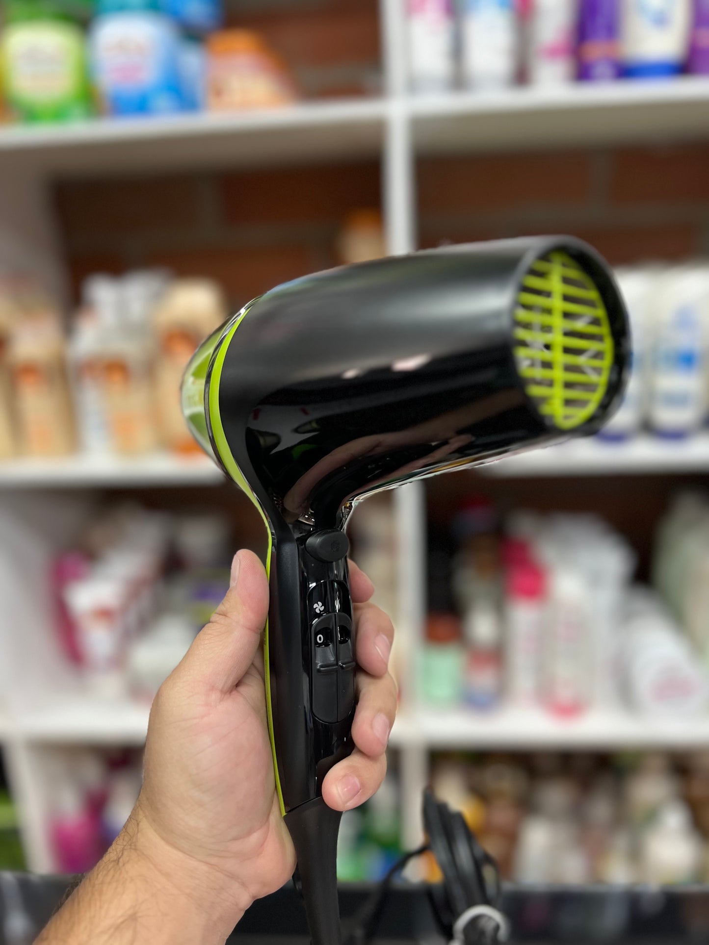 Secador shine therapy aguacate con macadamia remington