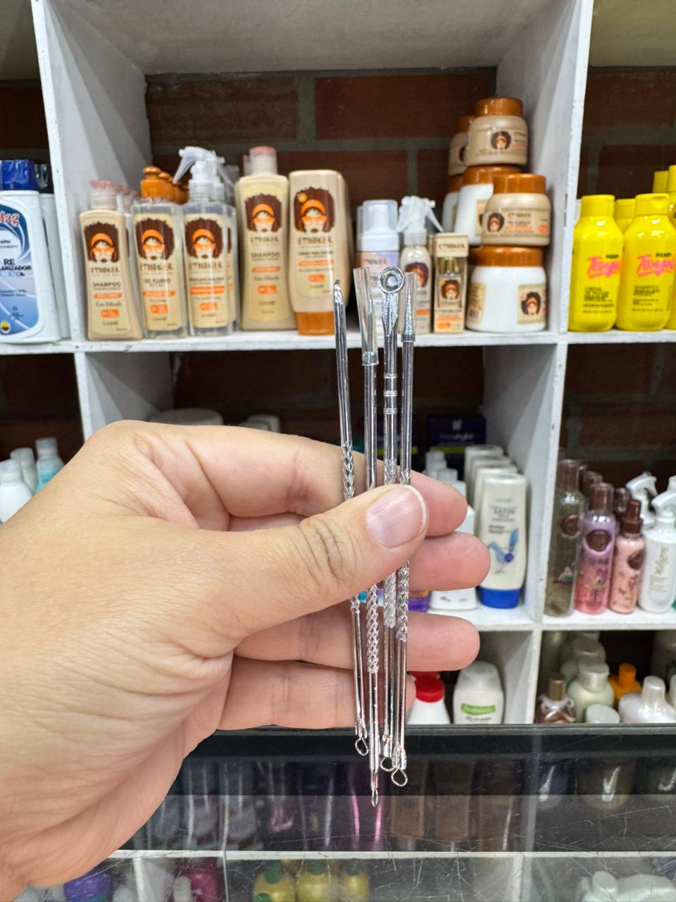 Extractor puntos negros y espinillas kit x4