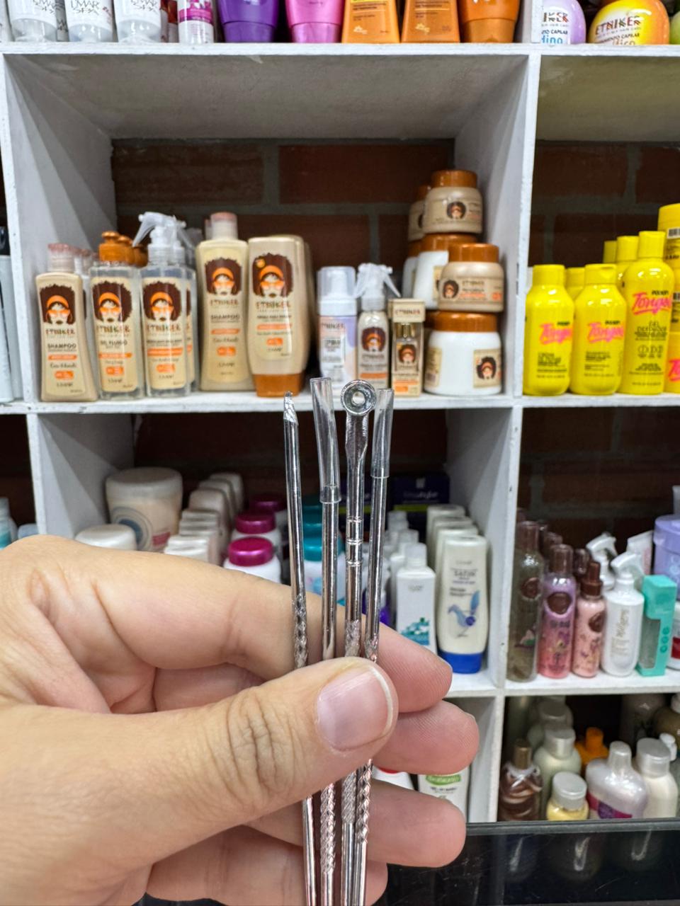 Extractor puntos negros y espinillas kit x4