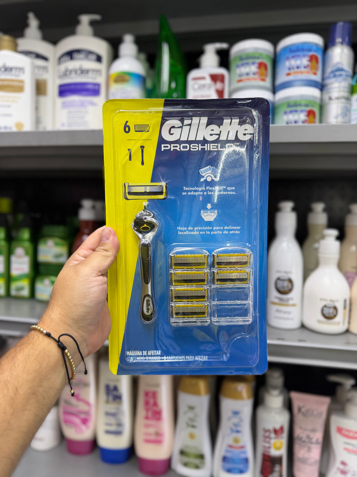 Gillette ProShield Máquina de Afeitar + 6 Repuestos